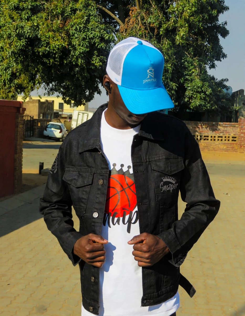 theonlysnaiper's tweet photo. Snaiper wax jacket 🔥 https://t.co/KjrcvyWetA