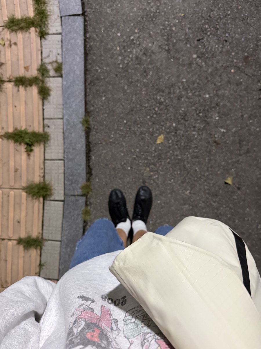 Whitepuppy_'s tweet photo. 가을인가?
등촌에 소주 땡김. https://t.co/kLiporhFPq