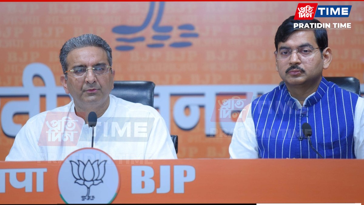 pratidintime's tweet photo. BJP Claims ‘Cash-for-Transfer’ Scam in Punjab, Demands Bhagwant Mann’s Resignation
Read:https://t.co/WbM1uqBBGz
#Punjab #BJP #BhagwantMann #PunjabGovernment #CashForTransfer #ArvindKejriwal #CBIProbe #PoliticalNews #PratidinTime https://t.co/WsXkfUMvmQ
