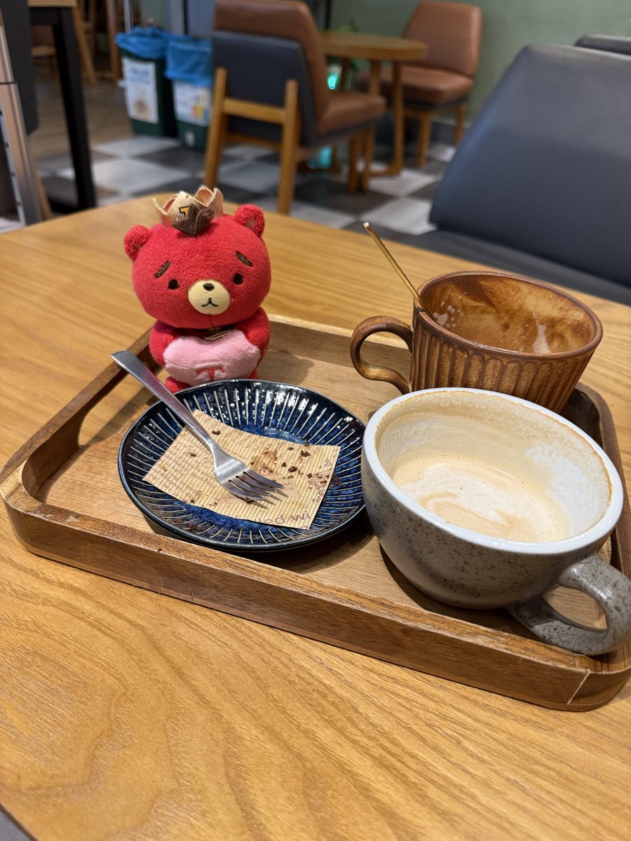 matabochan's tweet photo. 出だしからトラブル続きだけど、大雨予報から雨も止んで観光出来てるのはありがたい( *´꒳`*)
明日も楽しもー♥ https://t.co/qFaHV3CsRq