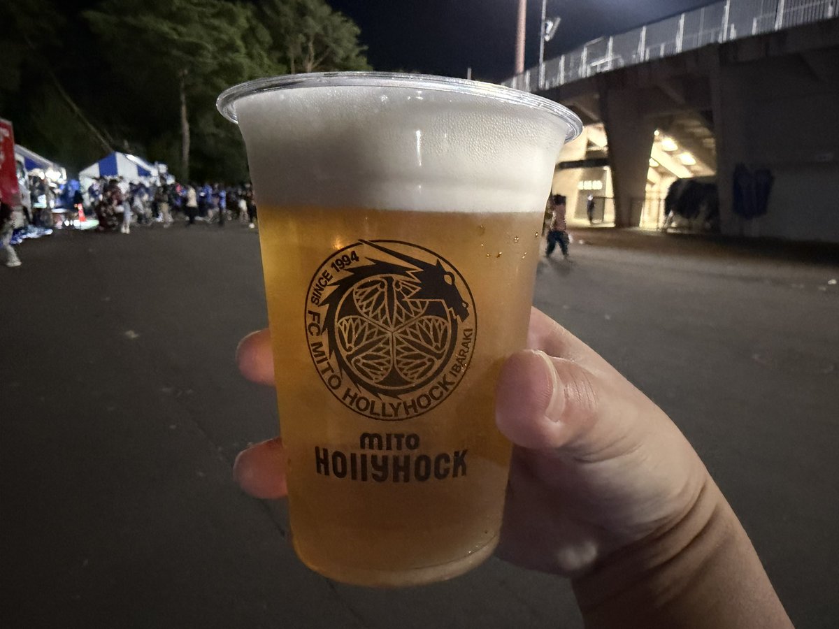 htbc10kim's tweet photo. んめーにきまってっぺよ！
#水戸ホーリーホック https://t.co/5CjyfPup63