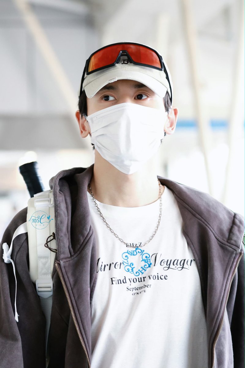 ZhangZhehanFan's tweet photo. 20260902 - Zhang Zhehan airport sighting ✈️

#ZhangZhehan
#张哲瀚 
#ZZH
#TheRealZhangZhehan
#จางเจ๋อฮั่น

https://t.co/cLr3iPUIf4 https://t.co/IsPoTd39kX