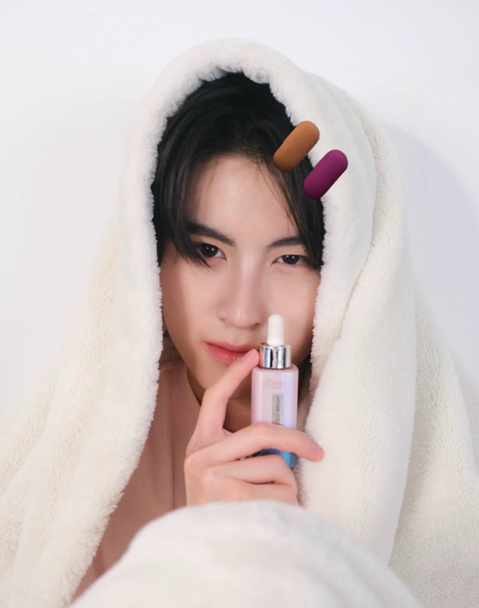 thisispyboss's tweet photo. น่ารักเหมือนกันเลย หลานยาย (😭) https://t.co/EPI5R85flT