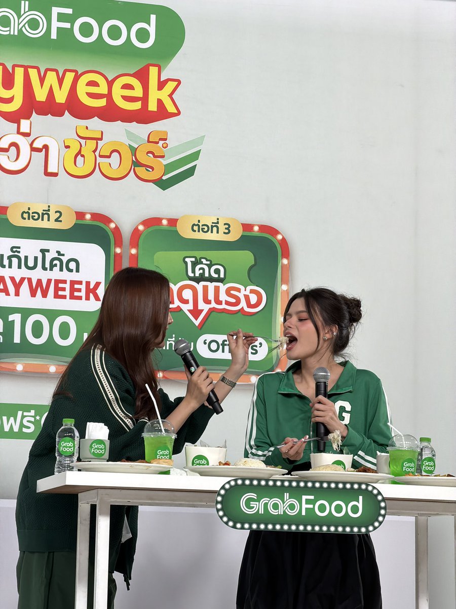 GrabTH's tweet photo. มีคนป้อนก็จะอร่อยเป็นพิเศษ

FREENBECKY WITH GRABFOOD
#GrabFoodถูกกว่าชัวร์xฟรีนเบคกี้ https://t.co/XB3EvAvEMW