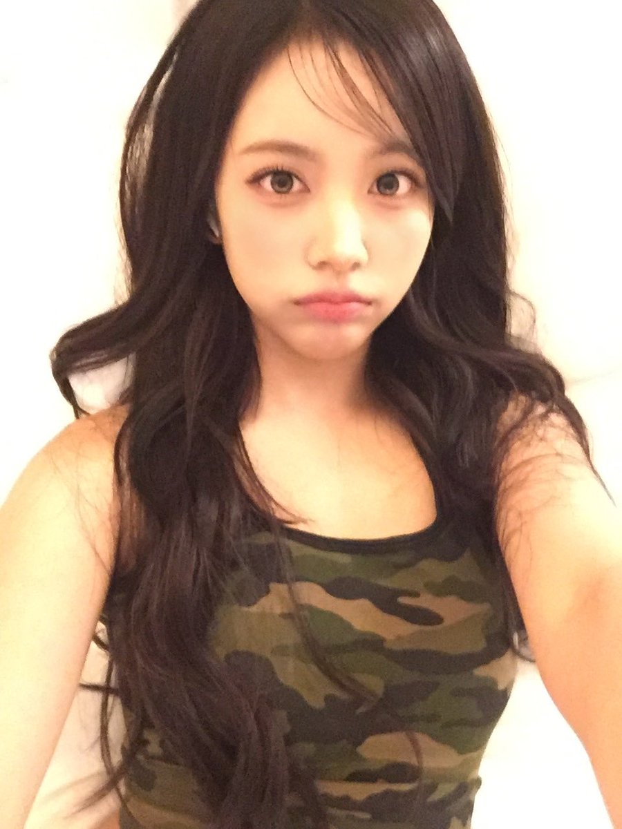 yerisgood's tweet photo. #CARMEN weverse update

BAJU KERAMAT ITU LAGI😭✋🏻 https://t.co/SZ1AzD3ETh
