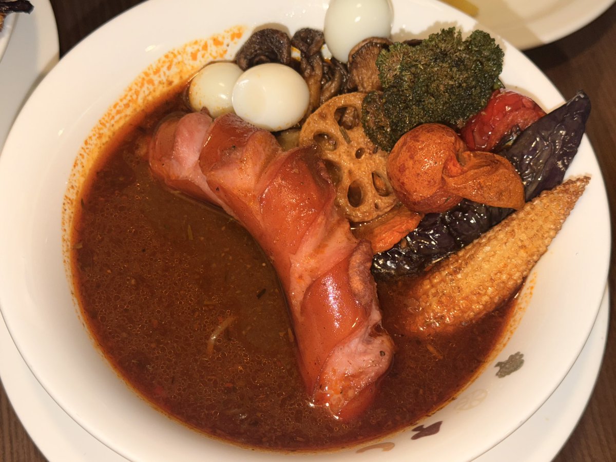 strbrraw's tweet photo. 여러분 
홍대 츠메루 스프카레 완전히 맛있네요 ㅜㅜ 추천 https://t.co/7hi8ugF2GK