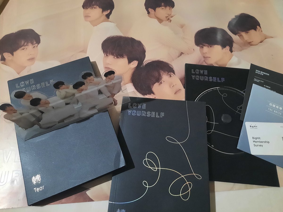 youpuut's tweet photo. LY Tear = 80k
✅ Photobook (R Ver.) = 30k
✅ CD (R Ver.) = 15k
✅ Mini Book (The Notes)
✅ Poster (U Ver.) = 15k
✅ Standing Photo = 15k
❌ Photocard (R Ver.) (Taehyung)

#wts #zonauang #BTS #army #albumbts #wtsalbum #wtsalbumbts https://t.co/weqlNF44kd