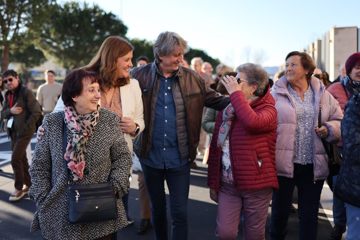 ClaraMartnGarca's tweet photo. 🌹 Quiero agradecer a @cmmsoria y al @PSOE_CyL la confianza depositada en mí para asumir una nueva responsabilidad como representante de nuestra Comunidad en el Grupo Parlamentario Socialista en el Senado. https://t.co/6fJcmg0PeB