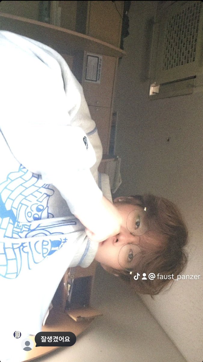 isang080221's tweet photo. 9월달 트친소에여 인알 마니해줘요
#에세머트친소 #에세머_트친소 https://t.co/vDxo6WEJqa