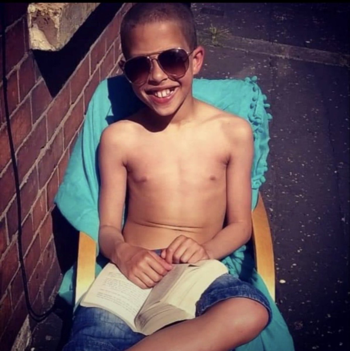cmcs2468's tweet photo. Such a sweet child 😎💙⚡️
#NoahsArmy⚡️  
#Belfast   
#TruthForFiona 
#JusticeForNoahDonohoe https://t.co/DDXeEcsBUC