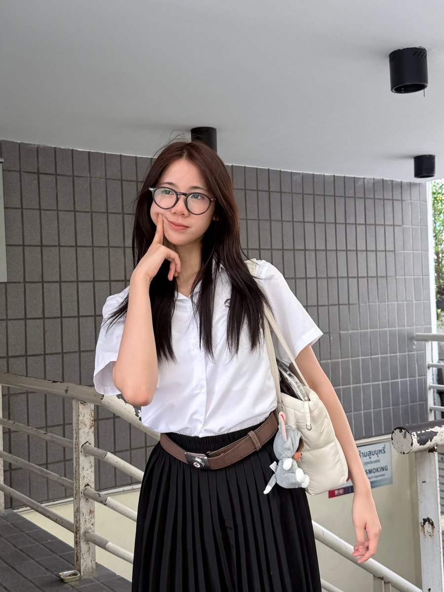 HallOfFameFB's tweet photo. ( 📸🐶 — ig update )

👈🏻

#FameBNK48 #BNK48
#FameQUADLIPS #QUADLIPS (1/2) https://t.co/FsRiIvE3qN