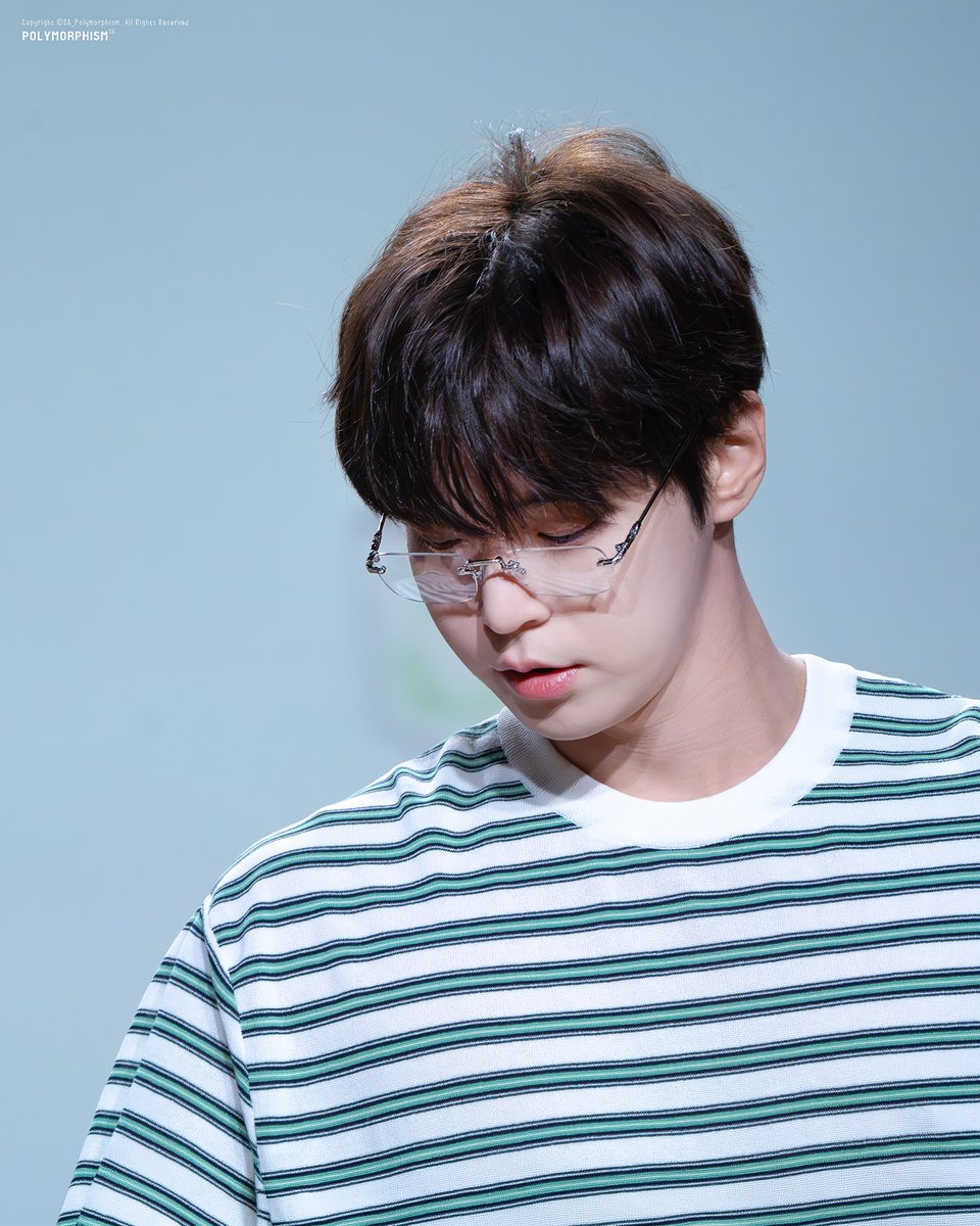 26_polymorphism's tweet photo. 250622     

안경이 좋습니다 👓✨

#도영 #Doyoung #ドヨン 
#NCT #NCT127 https://t.co/hpw7iZimzf