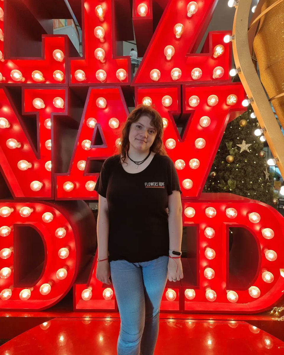 logadbx's tweet photo. Merry Christmas, everyone! Wishing you a joyful and peaceful holiday season. https://t.co/QVbJgKJ9kJ
