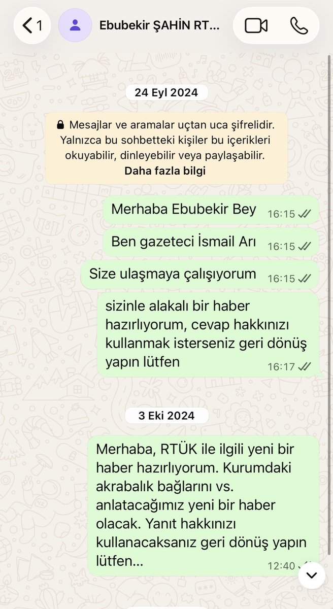 ismailari_'s tweet photo. Bu mesajda suç var mı?

Ebubekir Şahin’in RTÜK Başkanı olduğu dönemde akrabalarını kurumda yönetici yaptığını haber yapmıştım.

Haberden iki yıl sonra Şahin’in şikâyetiyle  hakkımda “Kişilerin huzur ve sükununu bozma” suçundan dava açıldı. 

İddianameye göre “cevap hakkınızı kullanır mısınız?” diye arayıp mesaj attığım için Ebubekir Şahin mağdur olmuş.

Cevap hakkı kullandırmak, yani olayı taraflarına sormak gazeteciliğin ilk kuralıdır. Ve yine gazetecilik yaptığım için cezalandırılmam isteniyor. 

Bunu da suçun DELİLİ diye savcılığa sunmuş