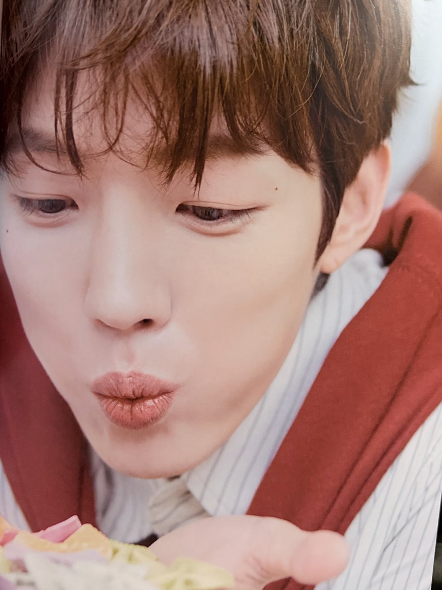 kii827's tweet photo. 사슴깡아 뭐지? ㅜ ㅜ
얼굴에 점 콕콕 찍은거
너무아랑스러움……… https://t.co/vBe5HHRtpV