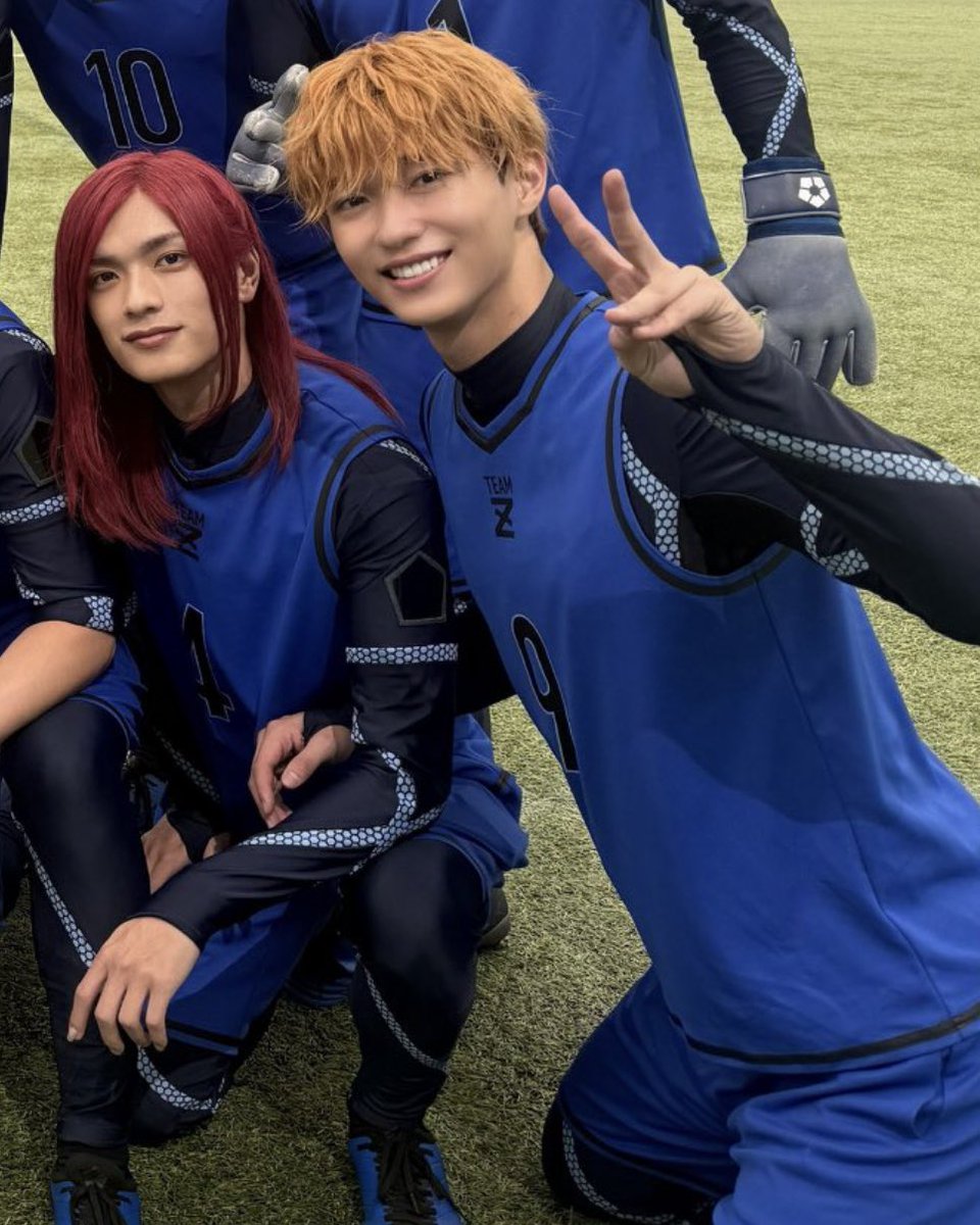 mc___kyh_0405's tweet photo. 野村くん「撮影中も（恭平くんと）二人でずっと一緒に行動してた気がするな
ずっと‼️くっつき虫のように‼️一緒に、お互い、ずっと一緒にいましたね」

⬆️現場でくっつき虫だったのむきょへかわいすぎ😭😭😭😭😭 https://t.co/xEGJHIkriK