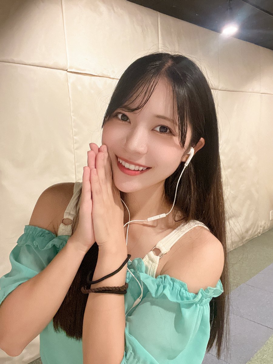 maimiki_oneman's tweet photo. Color Singご視聴ありがとうございました!

1.夜に駆ける/YOASOBIｻﾝ
2.M/PRINCESS PRINCESSｻﾝ
3.にじいろ/絢香ｻﾝ
4.ENDLESSSTORY/伊藤由奈ｻﾝ
5.KissHug/aikoｻﾝ
⋆┈┈┈┈┈┈┈┈┈┈┈┈┈┈┈⋆

9/20(日)club Mercury
ソロ3rdﾜﾝﾏﾝﾗｲﾌﾞ『5分の瞬き』
🎫 https://t.co/IeC8z1i3GI https://t.co/Drf1B2pJnJ