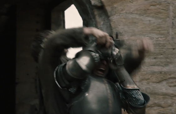S1lenzi0's tweet photo. @MarsdanVM @MemoryMedieval And this isn't even the most egregious; you can pretend he got cut deep under the armpit. The second guy straight up dies from some Kenshiro explosive pressure technique: the blade never connect with anything 😂 Embarrassing... https://t.co/HtlhF92ZlB