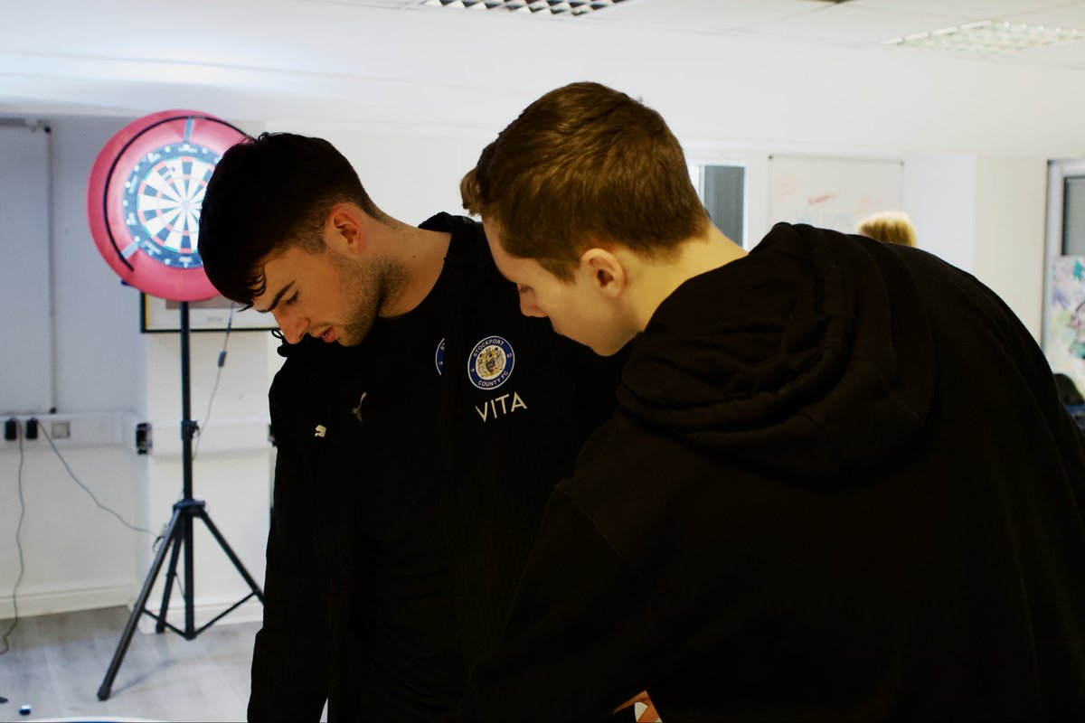 SCFCCommunity's tweet photo. Thrilled to welcome County goalkeeper Andrew Wogan to our Teen HAF programme last week! 🇮🇪🧤

Thank you for making it a special day for our young people this summer. ☀️🙌

📧 More info: M.Bailey@stockportcounty.com

#StockportCounty https://t.co/ebihEouomQ