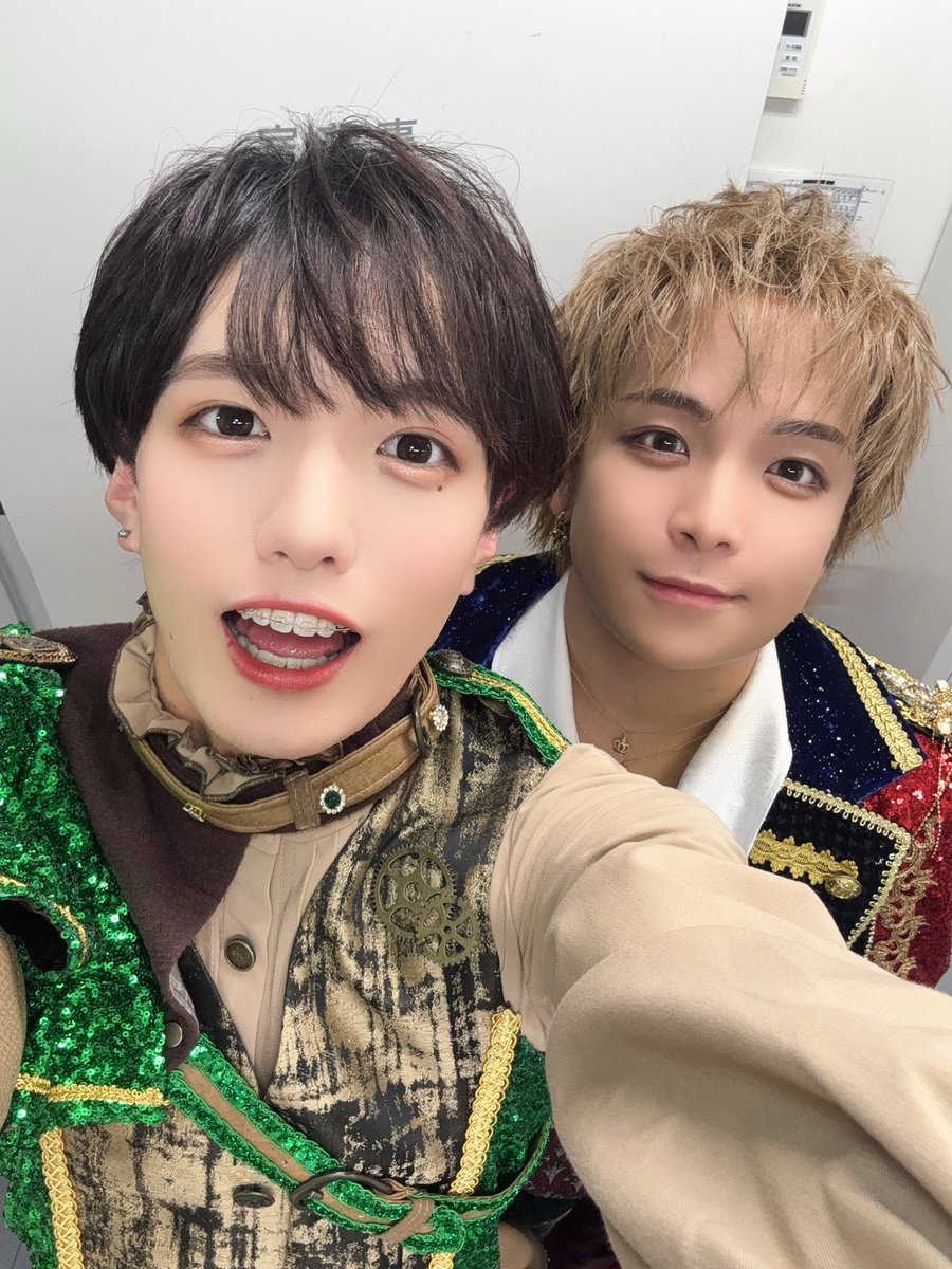 tora_7rol's tweet photo. 先輩方❤️🩵❤️ https://t.co/E7QsITQcci