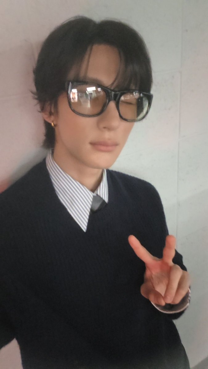 antonisbabo's tweet photo. 생로랑 앤톤 사랑해용.. https://t.co/Mp0hp2pf4R