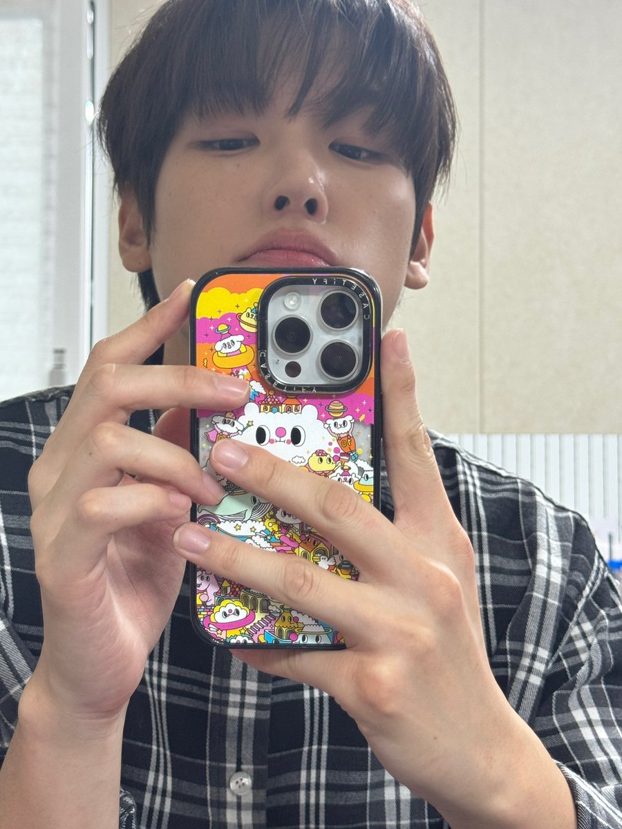 SF9official's tweet photo. 9월부터 복받을 사람 바로 당신!
#SF9 #INSEONG https://t.co/u60uhuDBZj