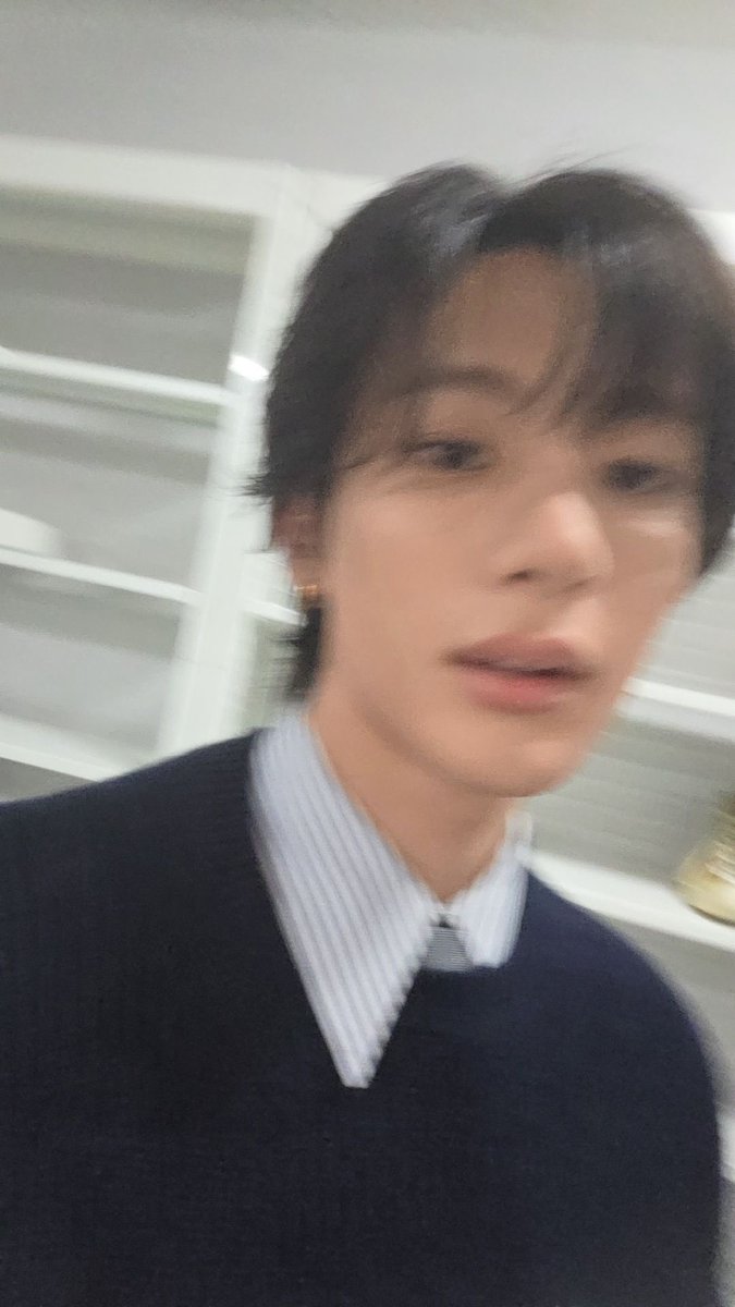 riizetalk's tweet photo. 🦕💭 • 260902
[10:16 PM KST] 

😎✨ https://t.co/tlFgd48DTA