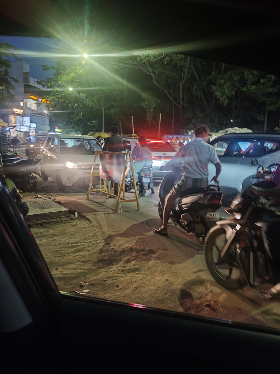 Sanjay1933135's tweet photo. @CMOTamilnadu @TVKVijayHQ Sir this Shenoy nagar Thiru v ka park! Pls consider about people sir! Howmany complains to corporation &amp; mla bo action sir all road fully occupied big scam collecting rent ! This does not come under corruption sir ! Anna nagar fully corrupted by encroachment! All money sir https://t.co/gXpDVR4MJA