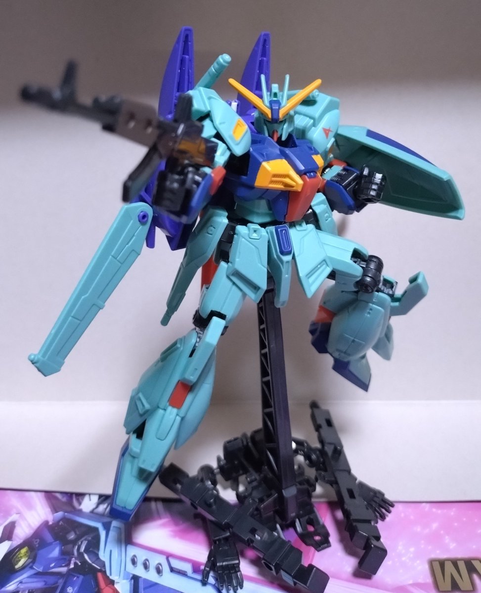 oqPpSH1ZhXLW4zA's tweet photo. ＧフレームFAリ・ガズィ・カスタムを変形できるように改造しました👍️
足関節の逆可動、腹部のシールド取り付け、機首部を入れ替えで変形できるようにしました✨
元々変形できるようにはなっていないので変形時のバランスが悪いのは目をつぶるということで😅
#ＧフレームFA
#リ・ガズィ・カスタム https://t.co/XgV4eYeukH