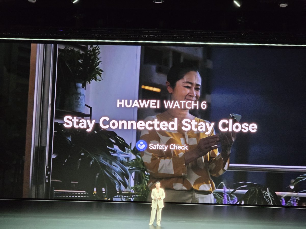 Electronynet's tweet photo. ساعة هواوي واتش 6 تستطيع الاتصال بأشخاص محددين لطمأنتهم حين الحاجة.
#HUAWEIWatch6
#SmartConnectEasyCross https://t.co/85SgiaWB51