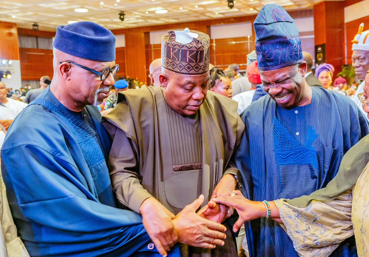 mrlurvy's tweet photo. Happy 60th Birthday to the King of Settlement.

The Vice President of the Federal Republic of Nigeria, HE Sen. Kashim Shettima GCON [2023 - 2031]

May Almighty Allah answer all your beneficial prayers https://t.co/tqg3DoN9Vx