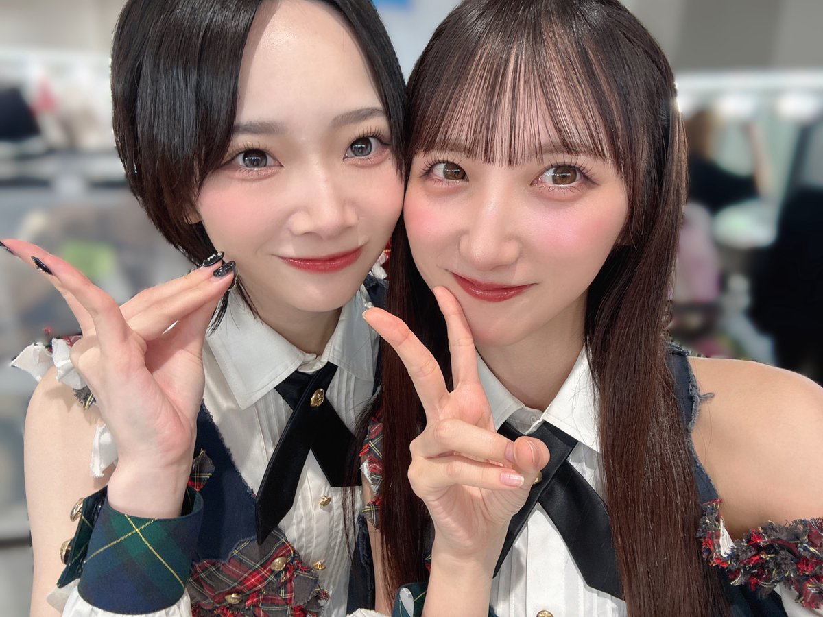ayamin_112's tweet photo. #RESET公演 ありがとうございました🎤💚

美容院に行ったのでサラッサラストレートで
パフォーマンスしました〜！！！
この公演とストレートヘアの相性も良い気がする😳❤️

とっても熱いコールや団扇ペンライト❕
沢山ありがとうございました、好きish💘 https://t.co/V1Sb6Bcd7Z