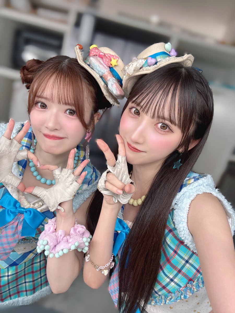 ayamin_112's tweet photo. #RESET公演 ありがとうございました🎤💚

美容院に行ったのでサラッサラストレートで
パフォーマンスしました〜！！！
この公演とストレートヘアの相性も良い気がする😳❤️

とっても熱いコールや団扇ペンライト❕
沢山ありがとうございました、好きish💘 https://t.co/V1Sb6Bcd7Z