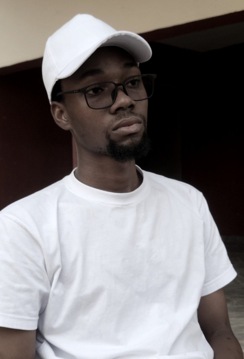 Omobamoe's tweet photo. Sometimes the things occupying your mind aren't in the news, aren't in movies, aren't trending on social media and don't even have an obvious reference point.

You're trying to explain something that doesn't have a category yet.

That's when you know you're probably onto something interesting.

Someone recently asked me what else I could possibly be working on that doesn't already exist.

I just smiled and said:

"Trust me, you won't see it coming."