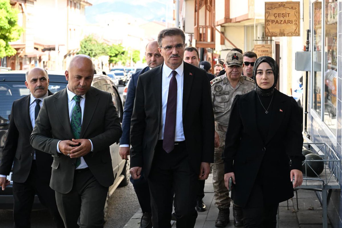 vedatergun25's tweet photo. Erzurum Valimiz, Olur’da

Erzurum Valimiz Sayın Aydın Baruş beyefendi ve beraberindeki heyeti ilçemizde ağırladık. Güzel ilçemiz Olur’da yapılan faaliyetler ve  yapacağımız çalışmalar hakkında bilgiler verdiğimiz değerli Valimize, ilçemize ziyaretleri için şükranlarımı sunuyorum. https://t.co/hmVyb0NqfT