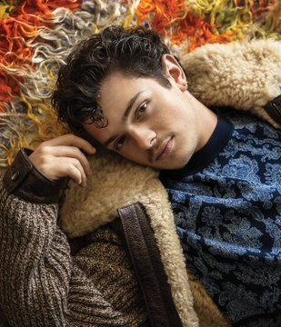 Montajefinal_'s tweet photo. ¡LOCURA MÁXIMA!

Se ha filtrado por el foro de 4Chan, que el actor Noah Jupe ha sido elegido para interpretar a Franklin Richards en 'Avengers Secret Wars', lo que significa que en Secret Wars podría os ver un Franklin adolescente usando sus poderes 🤯

ESTO PUEDE SER ÉPICO 🔥 https://t.co/X2Ires4dLp