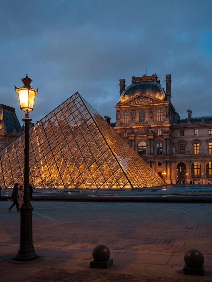 Alina_bloom79's tweet photo. Paris... https://t.co/WXJdl9hQEX