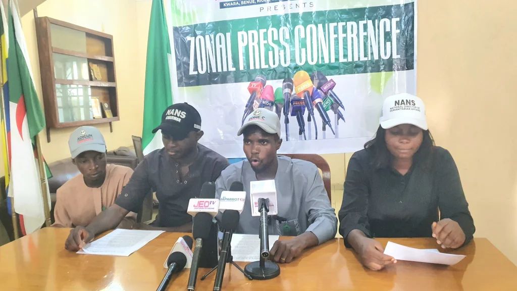 MobilePunch's tweet photo. 𝗡𝗔𝗡𝗦 𝘄𝗮𝗿𝗻𝘀 𝘃𝗮𝗿𝘀𝗶𝘁𝗶𝗲𝘀 𝗮𝗴𝗮𝗶𝗻𝘀𝘁 𝘄𝗶𝘁𝗵𝗵𝗼𝗹𝗱𝗶𝗻𝗴 𝗡𝗘𝗟𝗙𝗨𝗡𝗗 𝗿𝗲𝗳𝘂𝗻𝗱𝘀

𝗥𝗲𝗮𝗱 𝗠𝗼𝗿𝗲: https://t.co/bwZXXE3vbM https://t.co/0IlSlh9FCB