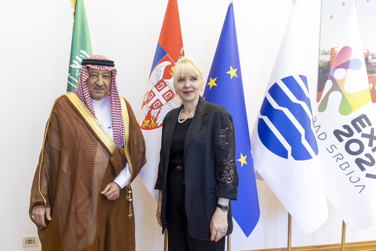 KSAMOFA's tweet photo. #بلغراد | معالي نائب وزير الخارجية #وليد_الخريجي @W_Elkhereiji يلتقي وزيرة التجارة الداخلية والخارجية لجمهورية صربيا السيدة ياقودا لازاريفيتش. https://t.co/B3SvxbHY7T