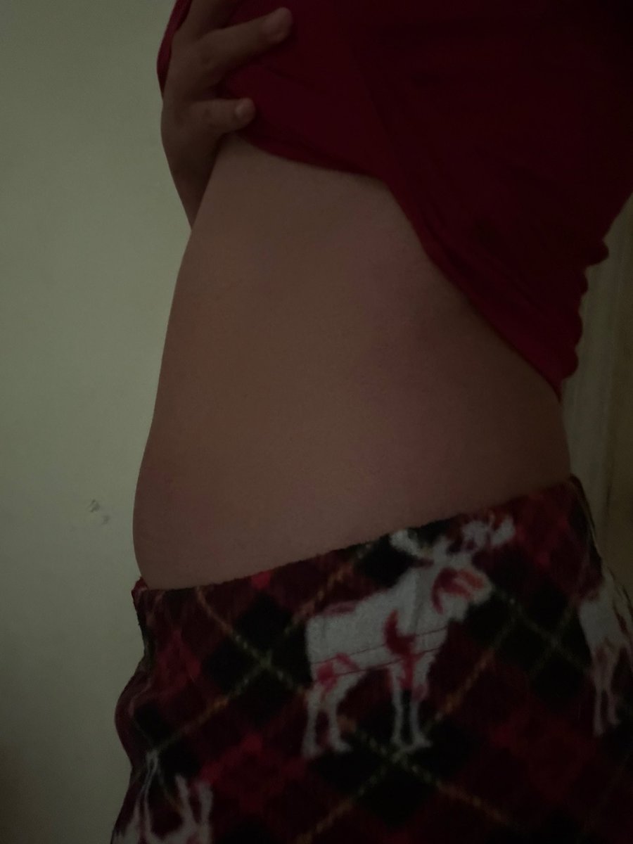 sufferinx's tweet photo. Ok first Post this feels scary currently 112 😢 i miss my prime weight https://t.co/VbDzaPwIhT