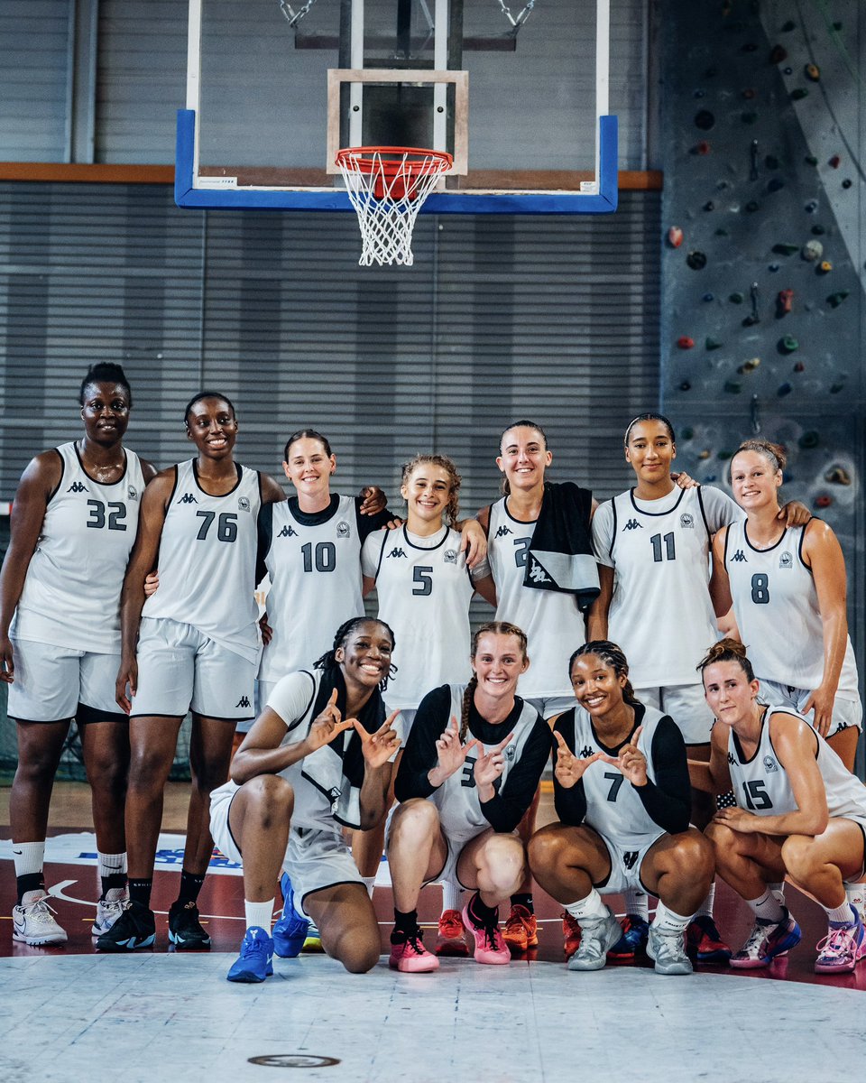 BasketLMA's tweet photo. Premier match amical remporté ✅

BLMA : 73
ASVEL : 59

#BLMA | 📸 MarieCM Photography https://t.co/d1BHjEH0j6