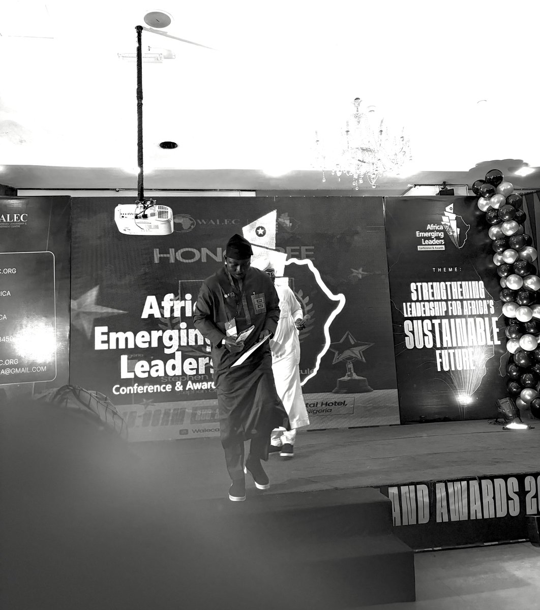SSOmatule's tweet photo. Walk your own path..

#TheBlacksAdvocate https://t.co/aM3GdpAO2q