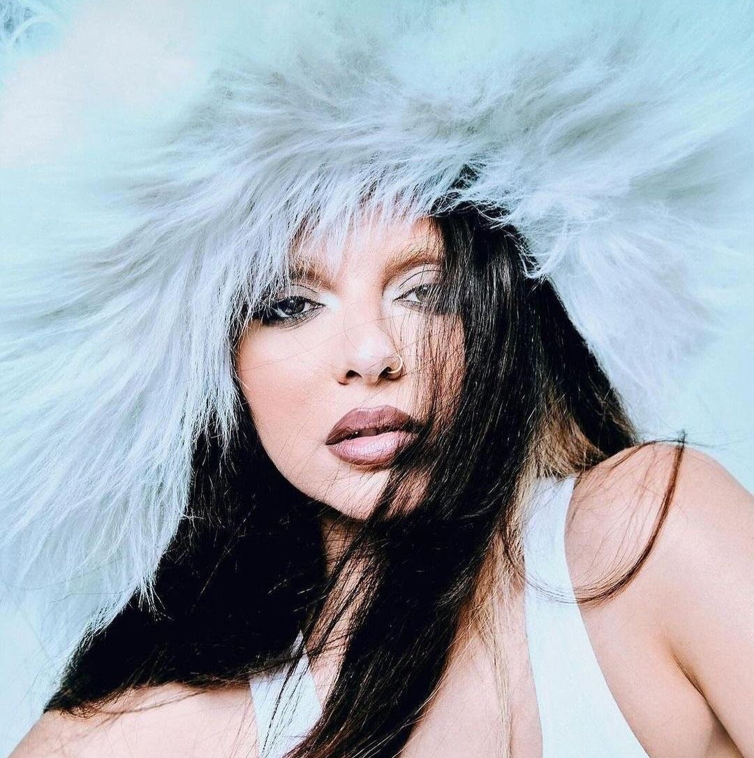 JADEUpdates_'s tweet photo. JADE has signed with NEXT Management London. 

NEXT Management is the leading global fashion management agency, connecting top talent in fashion and entertainment with prominent international brands. https://t.co/fC8d86z6gX