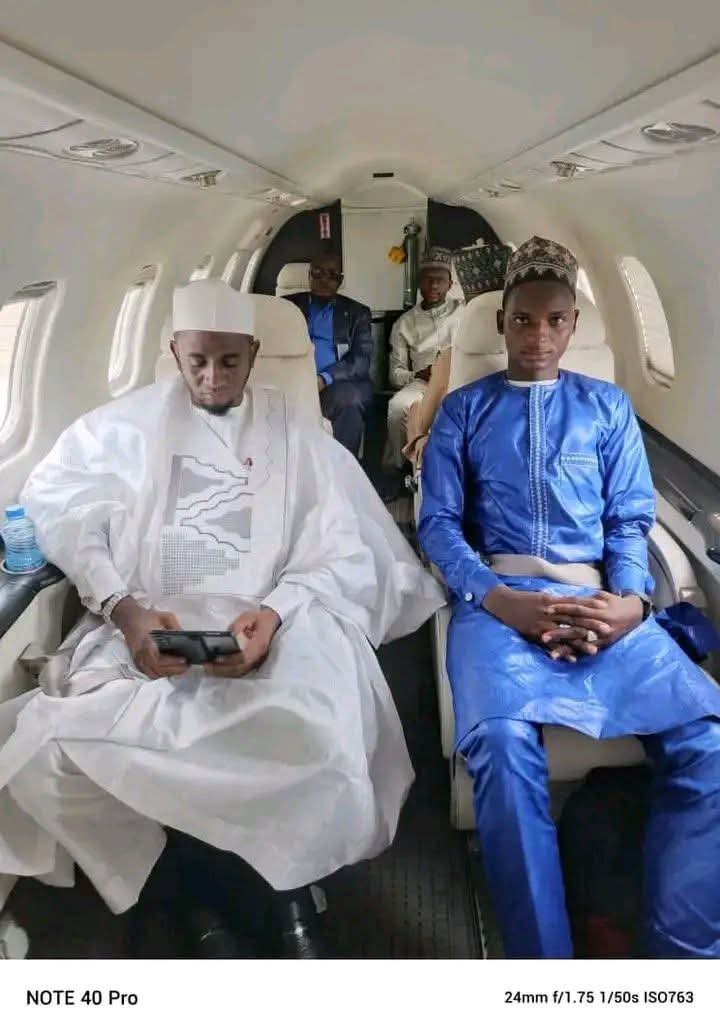 Alhausawiy's tweet photo. The terrorist Nigerian Senator Buba Shehu from Bauchi State together with some notorious Fulani bandits including the notorious bandit Kachalla Bashir Maniya ( the one inside plane). May Allah curse the terrorists/ bandits. Ameen. https://t.co/zH0nAqo5Sl