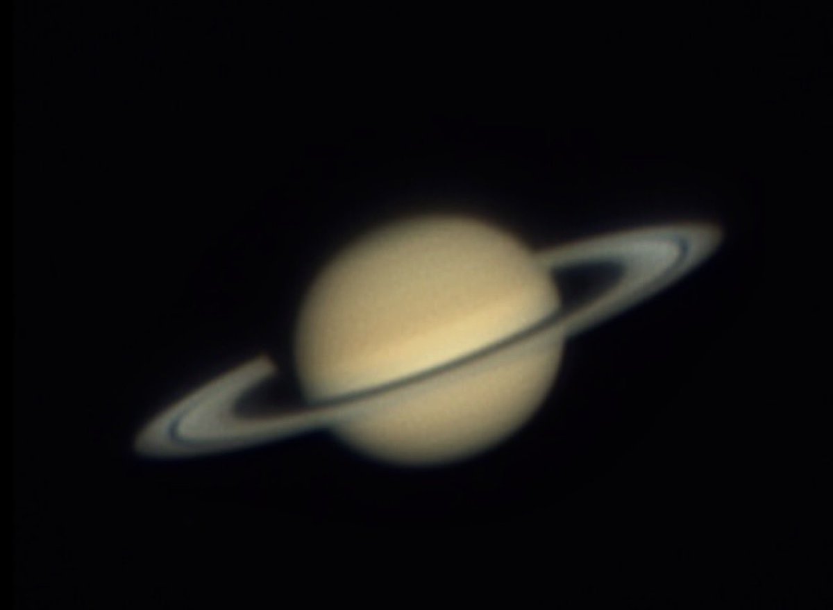saintofIove's tweet photo. The last full Moon, Saturn and Jupiter through my telescope https://t.co/vgWoSnoGgd