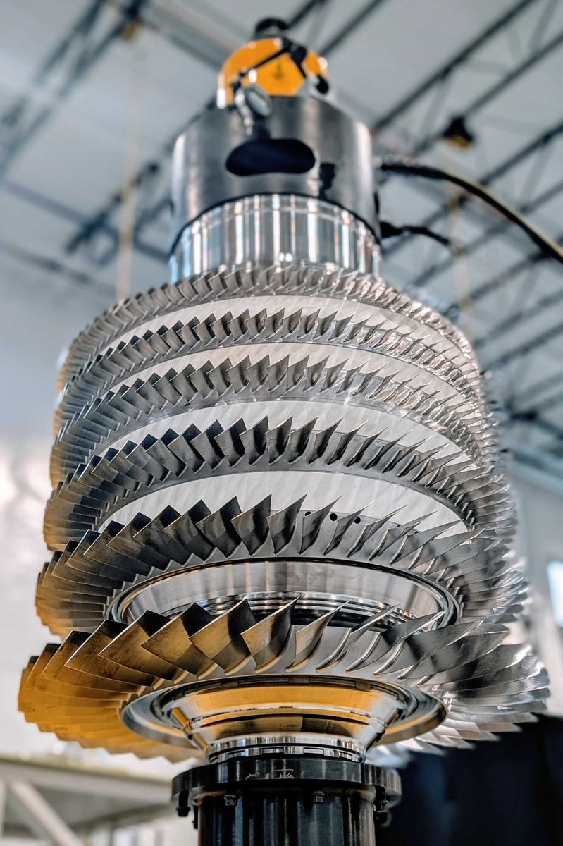 bscholl's tweet photo. We made this beautiful high pressure compressor turbine rotor and then the team screwed it up entirely by installing all the cases and hid all the sexy stuff. https://t.co/WNMdnwcyi5