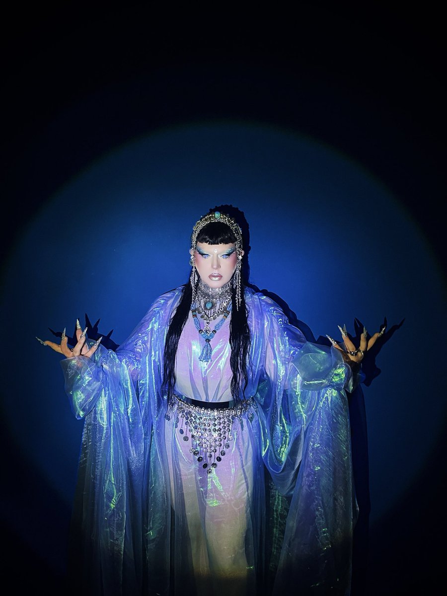 lolafreekybunny's tweet photo. 🩵🔵🦋🪼🪬💙 https://t.co/kn5tvAQVje