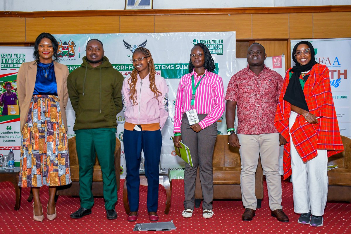SUN_CSA_KENYA's tweet photo. Energized by Kenya’s young leaders at the Youth in Agrifood Systems Summit! 🌟

We moderated 2 high-impact sessions on youth innovation, regenerative ag &amp; food systems transformation. Youth are central to a nourished future! 🥗🇰🇪✨

@YouthInAgrifoodKenya  #MbogiYaFoodSystems https://t.co/8hmJ3Mz4LV