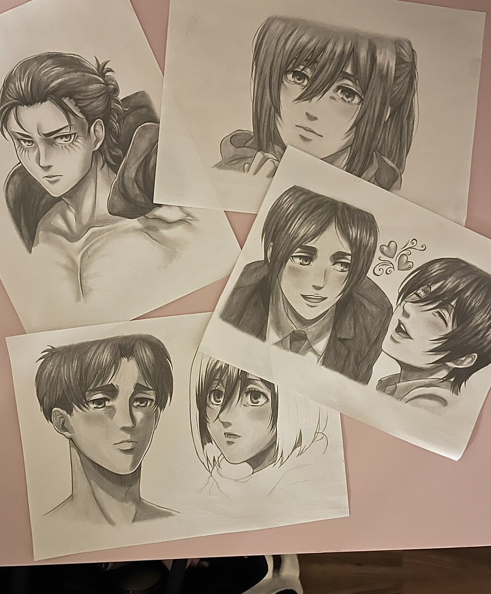 erenbuns's tweet photo. my little collection ♡ i love drawing eremika https://t.co/4uYaflh0Nz