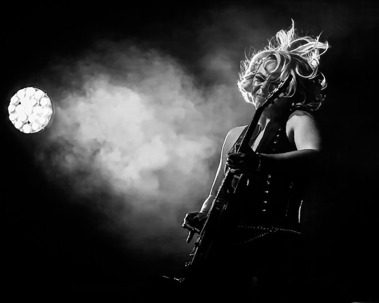 RockBluesMuse's tweet photo. Two-Time Grammy Nominee Samantha Fish Headlines ‘Shake ‘Em Down Tour’ With Cedric Burnside and Daddy Long Legs. Check it out.
https://t.co/V2ZoH47lNm #Samanthafish https://t.co/23qEjzf7Se